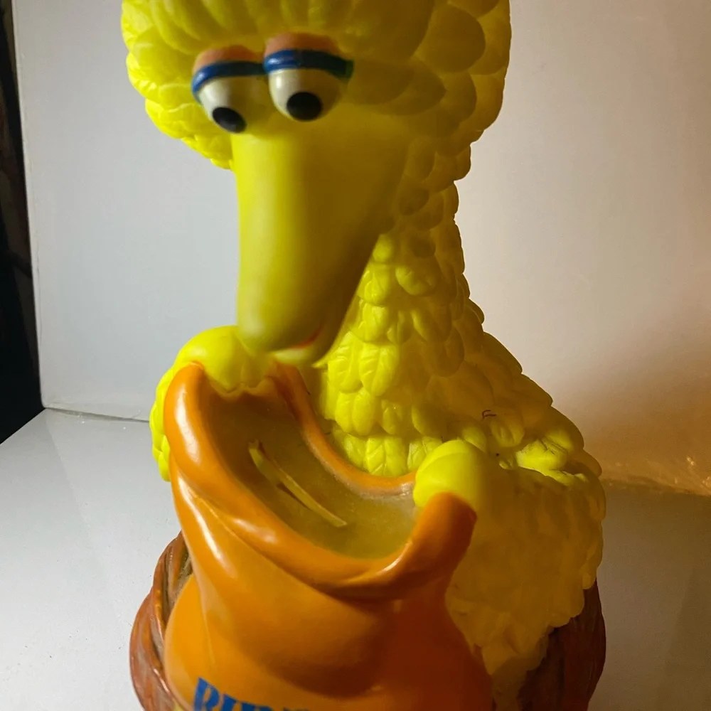 Vintage Yellow Big Bird Ceramic Bird Feeder Figurine